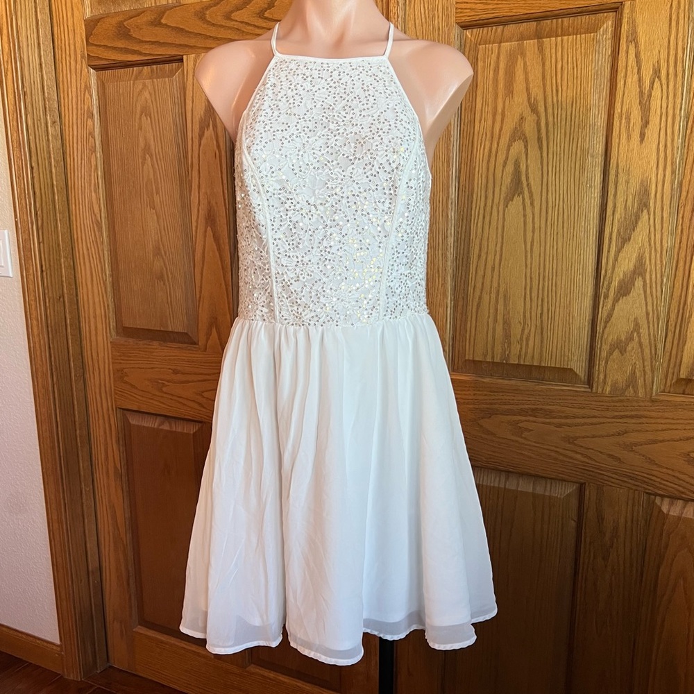AUW White Formal Dress with Sparkling Details